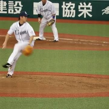 kuroneko on Instagram: “多和田くんのランナー有りの投球モーション 個人的には今年本当に右のエースとしての活躍を期待してたσ(^_^;) ただ、最近の投球を見ていて来年は必ずそれが出来ると思うだけの投球を見せてくれてる☆*:.｡. o(≧▽≦)o .｡.:*☆ やっぱり多和田くんが右のエースにならないと…” (36480)