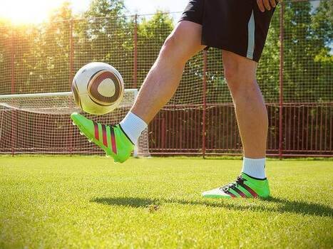 サッカー練習方法7選 初心者や一人でできるトレーニング Activel