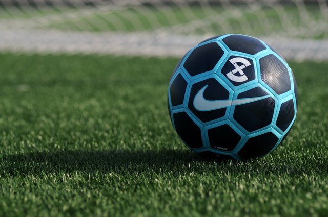 blue and black Nike soccer ball photo – Free Ball Image on Unsplash (127956)