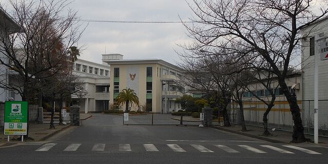 ファイル:Saga Commercial High school front 2016-01-09.JPG - Wikipedia (171991)