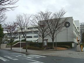 福岡工業大学附属城東高等学校 - Wikipedia (175628)