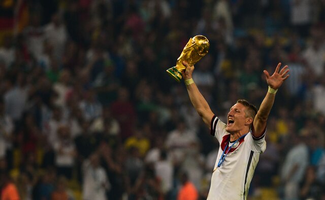 File:Bastian Schweinsteiger celebrates at the 2014 FIFA World Cup.jpg - Wikimedia Commons (200447)