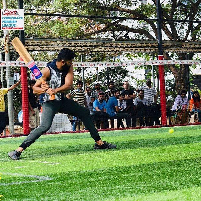 Anish Manohar PevekarさんはInstagramを利用しています:「Ey box Cricket 🏏 #Cricket#loveforcricket#weekendfun#openingbatsman#batswing#semifinalist」 (24770)