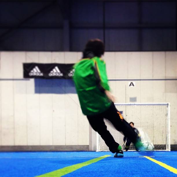 satussy on Instagram: “素直なシュートでした‼ #futsal #futebolista #フットサル #インステップキック !? #インフロントキック !?” (24910)