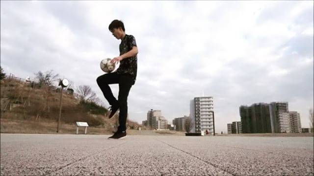 KOHEI Kikkawa on Instagram: “2018年初投稿は新技で！  今年も楽しみながらぼちぼち頑張っていきます〜  #freestyle #football #soccer #training #adidas #lower #2018 #start #enjoy #sonyα6300 #camera #Japan…” (25654)