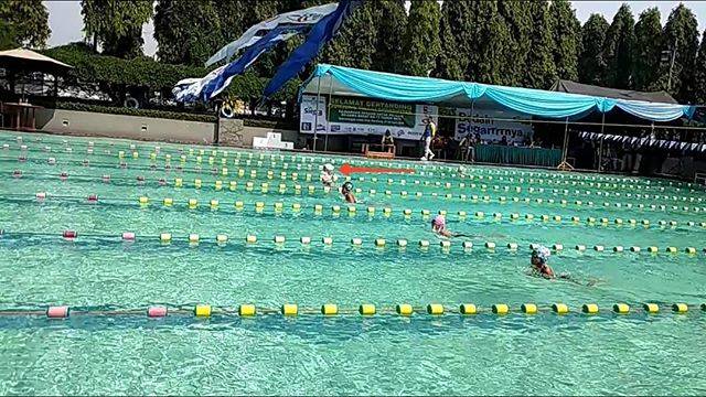 vania anindya sさんはInstagramを利用しています:「Breaststroke 50 meter #swimmingcompetition #22april2018 #batununggalindahclub #like #kejuaraanrenang #swimmer #antarpelajar #instagram…」 (33294)