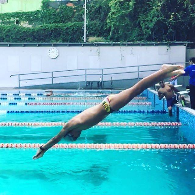Club Deportivo VelodromoさんはInstagramを利用しています:「Angulo Perfecto en la salida con @eliezer_contreras199  #swimming #natacion #somosnadadores #swimmingstart #swimmingpool…」 (35772)