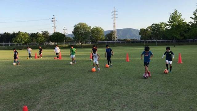 EL Golazo FC on Instagram: “【EL Golazo FCスクール】  本日のスクールへの参加ありがとうございました！！ EL Golazo FCは毎週火曜日、木曜日にボールコーディネーションスクールを行なっています。  思い通りに身体を動かせるように。 思い通りにボールを扱えるように。…” (37578)