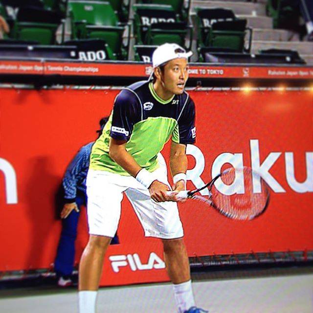 taka on Instagram: “楽天ジャパンオープン 頑張ってるのは錦織圭選手だけではありませんよぉー！ 伊藤竜馬選手、ワウリンカ相手に健闘しています！ワンセットオールでファイナルセットツーブレイクダウンですが、気迫では負けてません！テニスは最後までわかりません！竜馬Go!…” (42790)