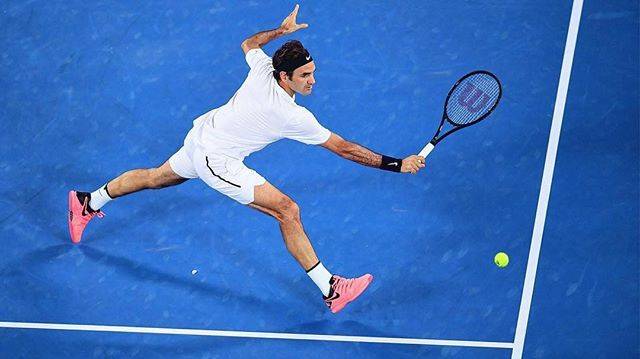 ATP World TourさんはInstagramを利用しています:「The defending 🏆 advances! #Repost @australianopen: @rogerfederer flies into the semis 💨 The AO2017 champ downs Berdych 7-6(1) 6-3 6-4 to…」 (46400)