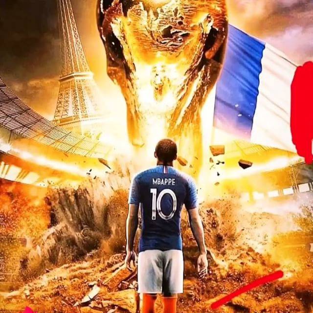 KUMIKO on Instagram: “Congrats! 🏆LES BLEUS💙❤️Vive la France!🇫🇷Who's your MVP? Me:#Griezmann#Mbappé#LukaModrić #🎧#TheWhiteStripes-#SevenNationArmy @fifaworldcup…” (49584)
