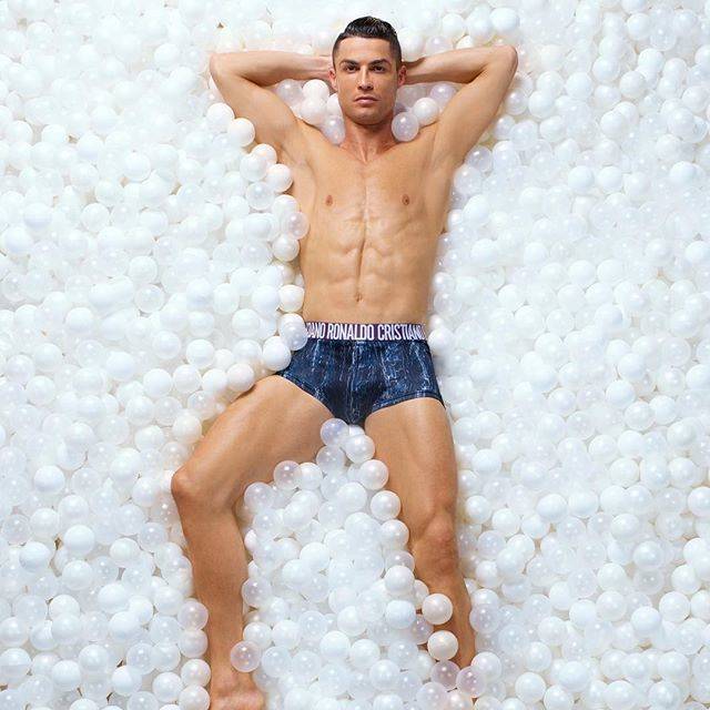 Cristiano Ronaldo on Instagram: “Always on the ball 😉 #CR7Underwear FW18 campaign out now! New styles on www.CR7underwear.com” (62266)