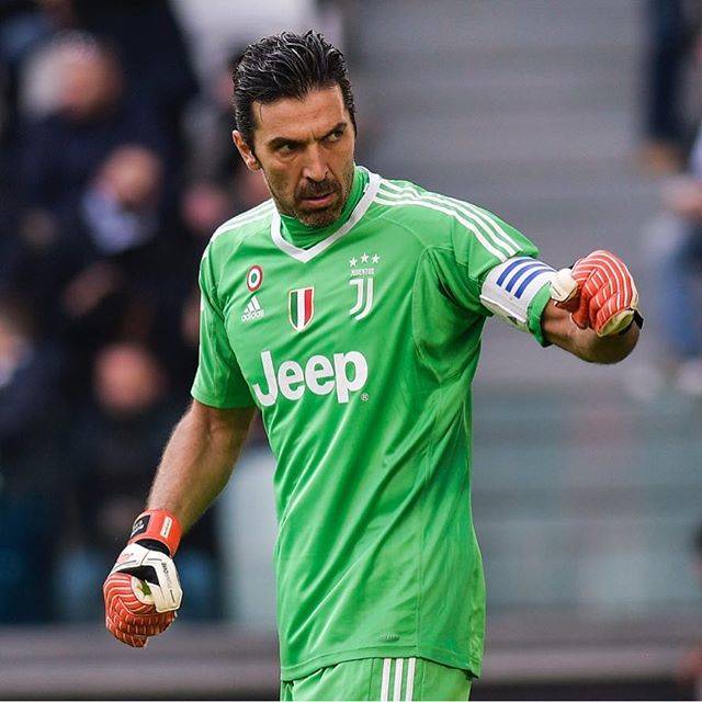 Gianluigi Buffon on Instagram: “Soddisfatti per la grande prestazione, restiamo concentrati perché la stagione è ancora tutta da giocare #JuveSassuolo” (62788)