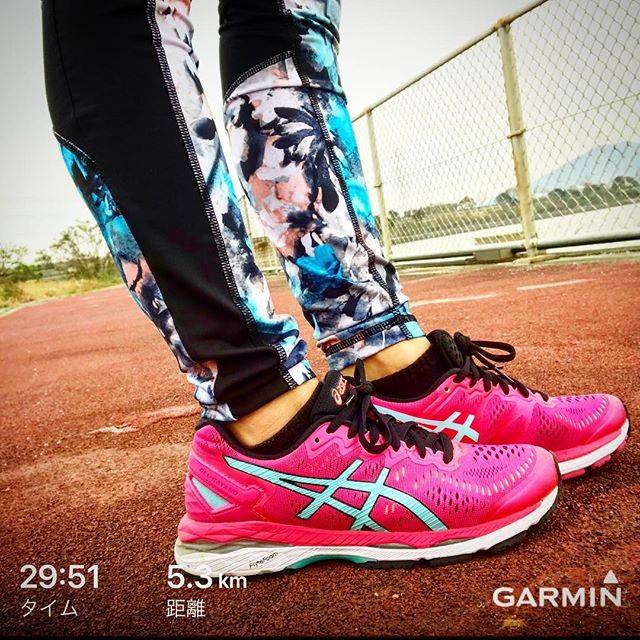 CANAKKU on Instagram: “いつも午前中仕事で午後からの自分時間に走ることが多い🐠🐠今日は曇ってるのに暑い😵この冬本当に寒くなるのかな🌺 #running #run #garmin #garmin235j #ロキシーフィットネス #ロキシーガール #ロキシーウェア #ラン二ングシューズ #ランニングウェア…” (64297)