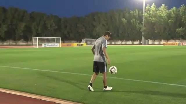 槙野智章 Tomoaki Makino on Instagram: “サッカーって難しいね。もっともっと練習して上手くなろ。みんな、練習は大事だぞ！#トラップ#槙野智章 #乾貴士 #makino” (69548)