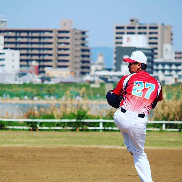Kenji Seto on Instagram: “#野球バカ #SEIZETHEDAY #たまには自分の写真 #ヒップファースト #淀川河川敷 #友達にもらった #この日ホームラン2本打たれて負け #レフト近っ” (78702)
