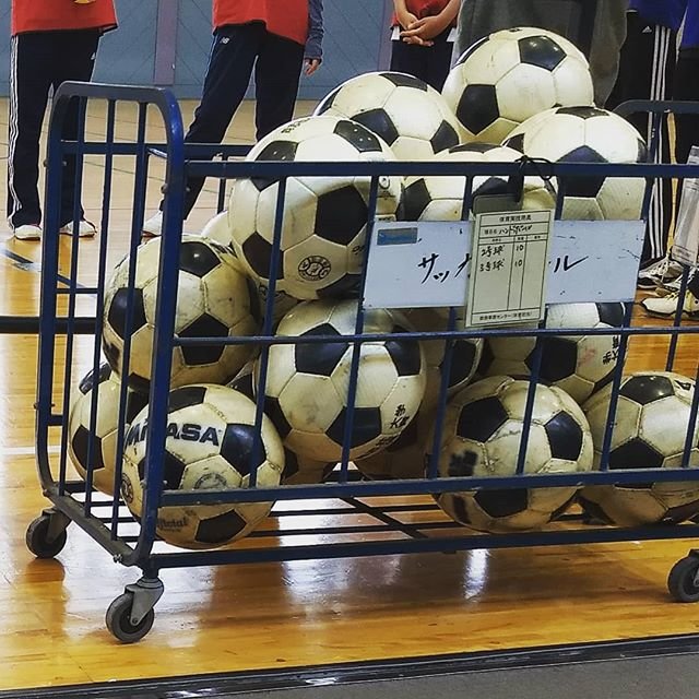 Yusuke Yashima on Instagram: “創作スポーツのやつ#ピロポロ#フットサル#アルティメット#サッカーボール#土曜なのに#2限” (93072)