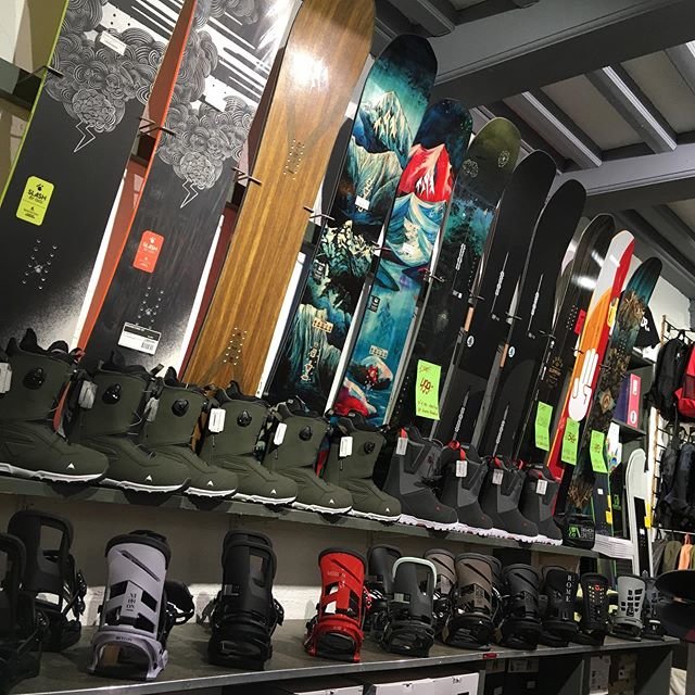 UNCLE [S] Boardshop on Instagram: “Ready to ride snow?We are ready to help you finding simply the best gear. Service with a smile........since’93 🏂” (96063)