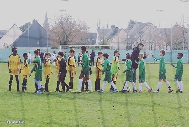 Espérance Chartres Football ⚽ on Instagram: “🤝📸 @quentin_919...Un club, une famille, des passionnés#football #fairplay #plaisir” (96308)