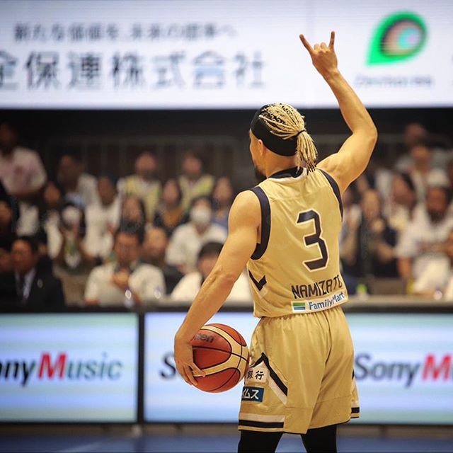 はる_沖縄_日本 on Instagram: “4/28vsNAGOYA championship quarterfinal game2 #並里成 #naritonamizato #琉球ゴールデンキングス #ryukyugoldenkings #沖縄 #okinawa #バスケットボール #basketball…” (101796)