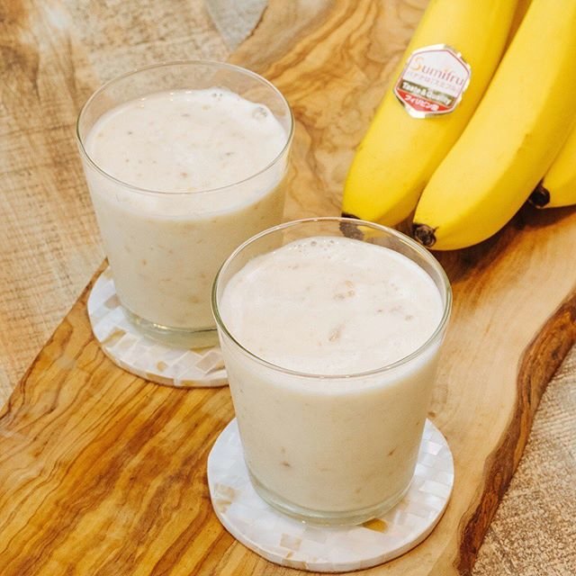 Sumifru on Instagram: “【スミフルおすすめ！バナナジュースレシピ♪】 #冷凍バナナで作る！濃厚バナナジュース * バナナをたっぷり2本使って作る濃厚なバナナジュース！凍らせたバナナと牛乳のみのシンプルな材料で、アイスのような濃厚なジュースに♪ #砂糖不使用 でヘルシーなのも嬉しいポイント！ *…” (108772)