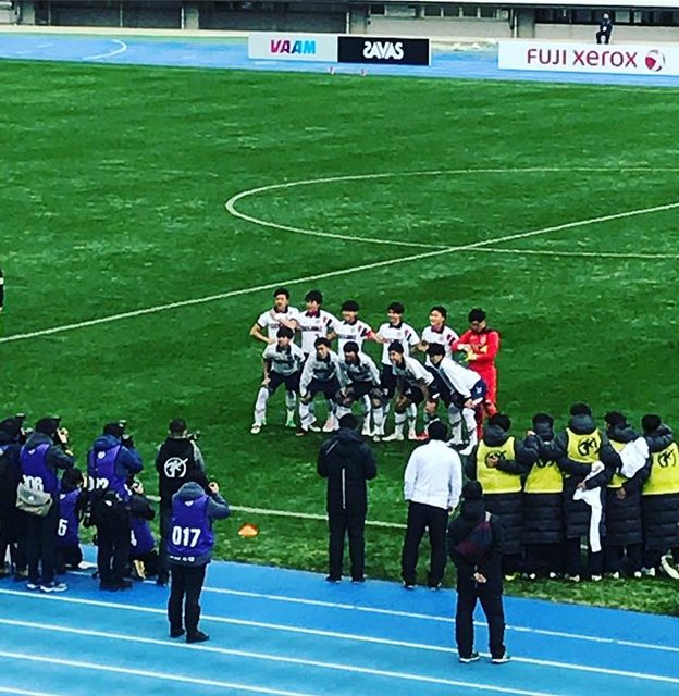@miki9624 on Instagram: “#高校サッカー選手権大会#滝川第二高校サッカー部 息子の母校の選手たちを応援に。懐かしいひととき。” (108896)