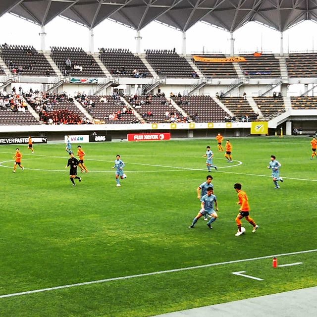 Hiroshi  Fujimoto on Instagram: “まさかの大晦日フクアリ、どうせならイチフナ応援行こうぜ。。近いうち我が母校のオレンジ色がこの舞台に立てますよう。#フクアリ #フクダ電子アリーナ #高校サッカー #高校サッカー選手権 #全国高校サッカー選手権大会 #松本国際 #和歌山工業高校” (109171)