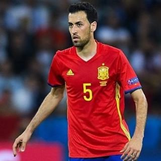 Shuichi Fukui on Instagram: “始まりましたね初戦引き分けてしまいましたが、スペインに優勝して欲しいです。シャビが居ない今私はこの人のプレーが大好きです。各国の本気の戦いは見ててワクワクします#W杯#SPAIN#ブスケッツ#植木屋#” (109355)