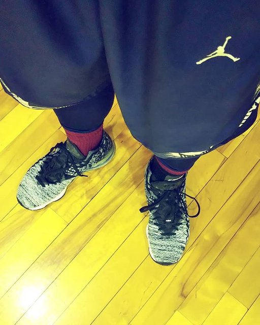 Tapir Basketball on Instagram: “. 久しぶりのバスケ 人数多すぎて ちょっとものたらんかった . ジム通うようになってから シュートタッチがおかしい😒 . レブロンは調子イイ👍️ . #NIKE #lebron17  #JORDAN #kickstagram  #sneakerheads…” (110040)