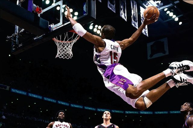 Basketball Magazine on Instagram: “@nba legend, Vince Carter is one of the fiercest dunkers the game has ever seen. The 6 foot 6 @sacramentokings is one of only seven players…” (118399)