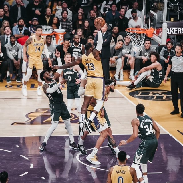 LeBron James on Instagram: “About last night. Beautiful Friday Night inside Staples Center. Laker faithful was in full effect. Great team win vs a Great team…” (119976)