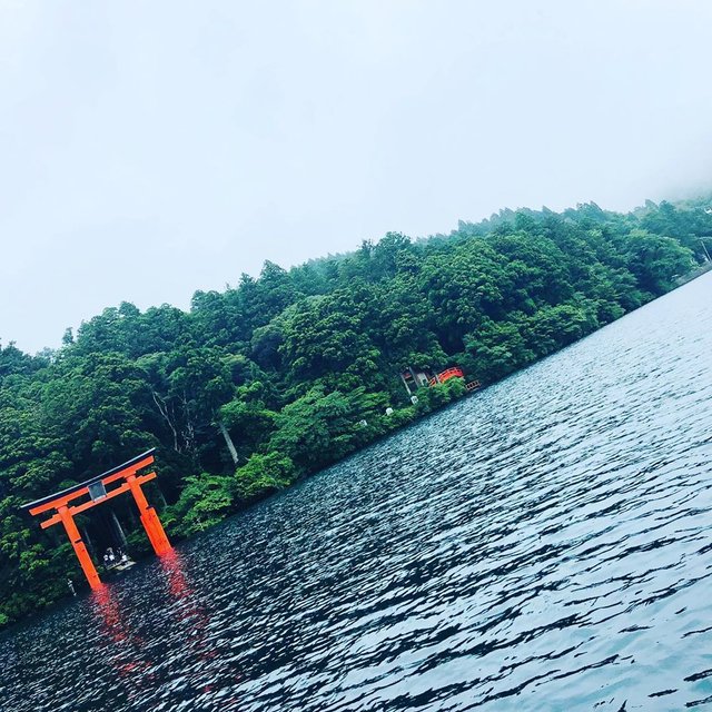 Aki’s Instagram profile post: “13日に芦ノ湖へレイクトローリング岸際でバスもやったけどちっこいニジマスしか釣れず、、、 #芦ノ湖  #芦ノ湖バス釣り  #バス釣り #レイクトローリング” (121386)