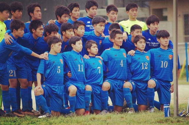 Yasuhiro Yamaguchi on Instagram: “長男のハヤテ。右から2番目。ケガでなかなか思うように行かない。でもケガをしっかりと受け入れ付き合ってる。すげ〜よ！#熊本商業高校サッカー部” (122500)