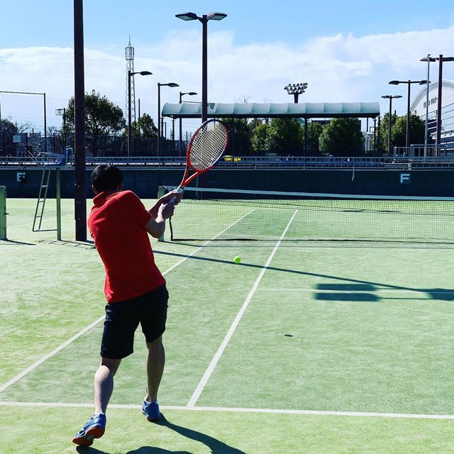 平松佑貴 on Instagram: “コロナの影響でテニスできないから、早くテニスできるようになってほしいなぁ〜・#テニス#テニスサークル#テニス男子#テニス好き#テニス楽しい#スポーツ#バックハンド#上達してきた#サーブ上から打ちたい#今は我慢#テニス好きな人と繋がりたい” (125470)