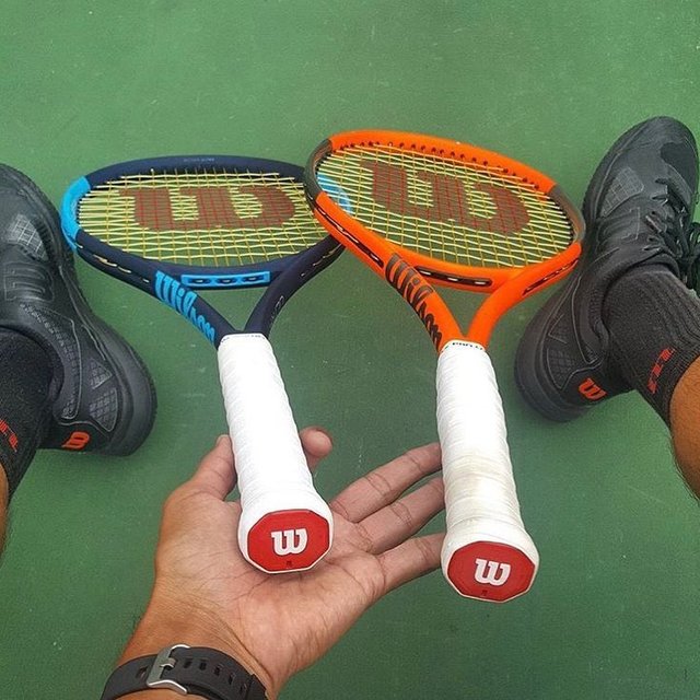 Wilson Tennis on Instagram: “Left or right?📸: @coachchristrizzy” (129094)