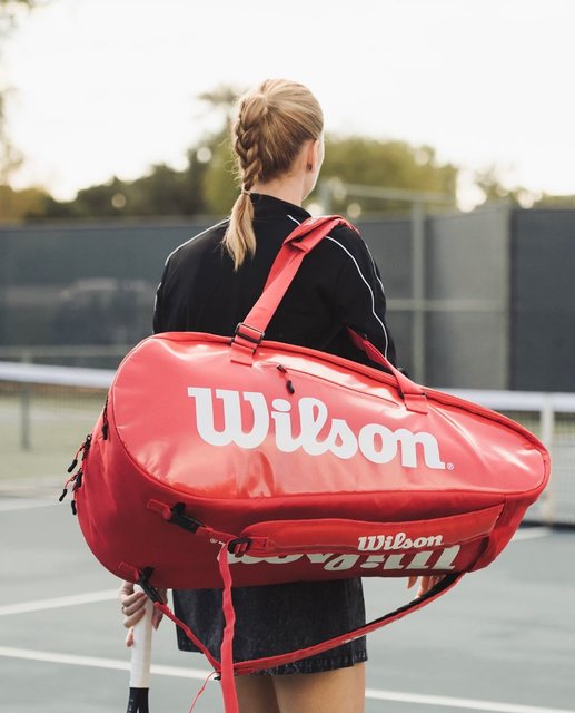 Wilson Tennis on Instagram: “Guess who?” (130310)