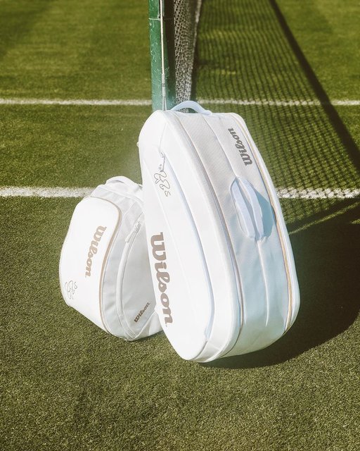 Wilson Tennis on Instagram: “Wimbledon might be over, but these white Federer DNA bags are still 🔥🔥🔥” (131039)