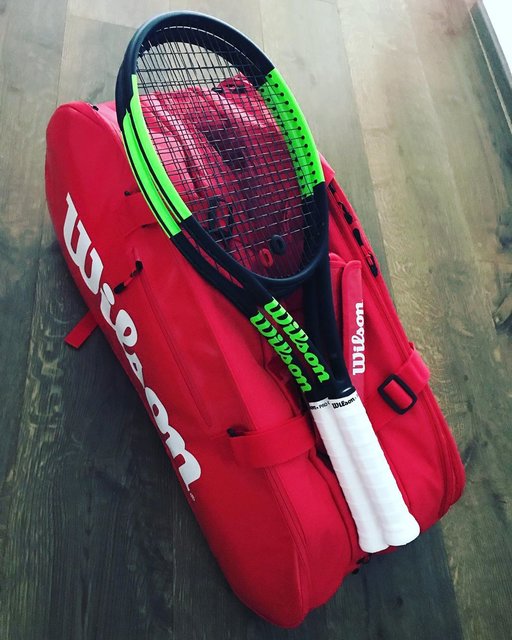Alessio Benzi’s Instagram photo: “#wilson #wilsontennis #wilsonblade #tennis #ilovetennis #wilsontennisbag 🎾” (131050)