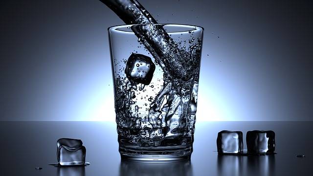 Free illustration: Glass, Water, Ice Cubes, Drink - Free Image on Pixabay - 1206584 (13351)