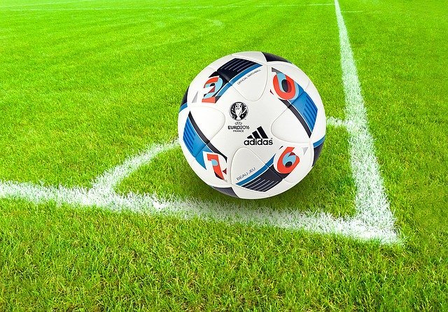 サッカーボールの空気圧とは 適正数値とおすすめの空気圧を紹介 Activel